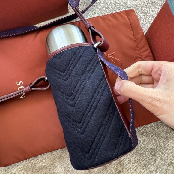 Loro Piana water bottle cashmere exclusive - Picture 10 of 13